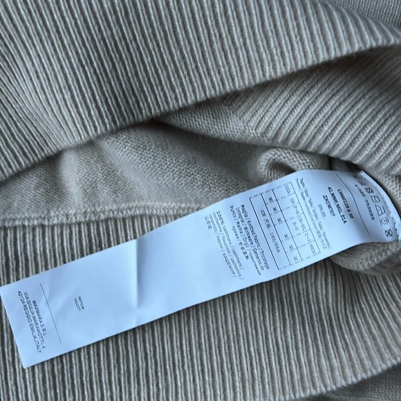 S MaxMara 100% cashmere V-neck sweater - Picture 8 of 10